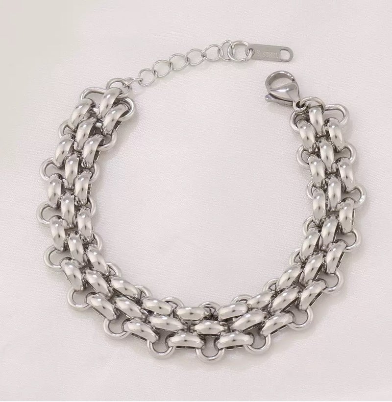 حقل سوار فضي فاخر، مثالي للحفلات والمناسبات. هدية فاخرة، متقن الصنع لا يبهت، بتصميم أنيق ومرن. - Image 2